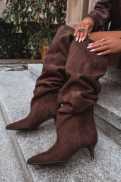 Slip-on Women's Boots on Heel Chocolate Ysolienne