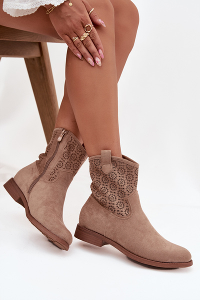 Boots pour femmes à tal plat avec motif ajouré S.Барски HY52-530 beige