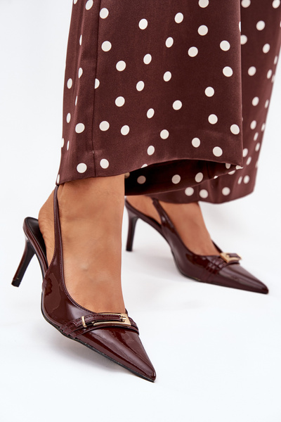 Lackierte High Heels Mit Goldenem Schnallen Schokoladen Vivae