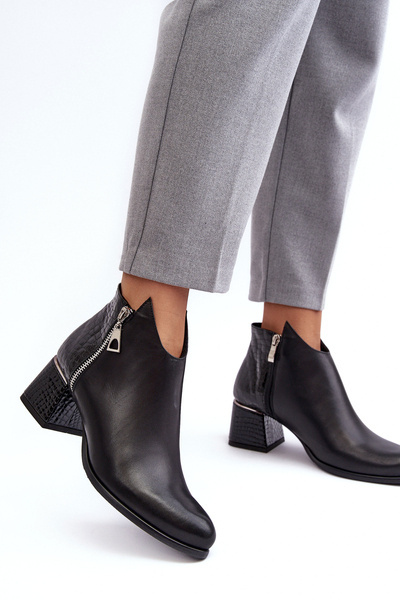 Women's Leather Boots On Low Heel Zazoo 4111 Black
