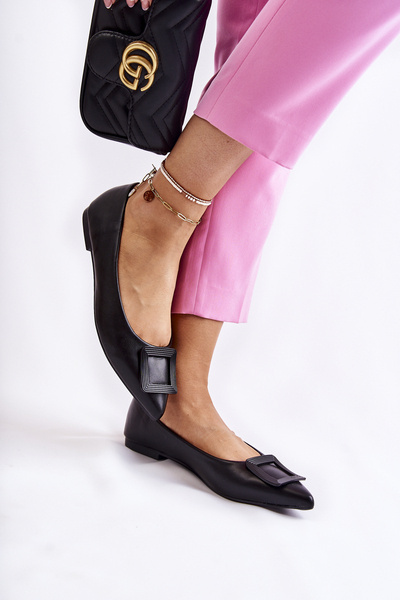 Ballerines En Cuir Avec Ornement Spitz Noir Simone