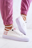 Baltas