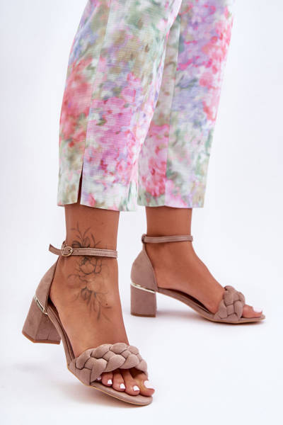 Leder Sandalen Mit Zopf Dunkelbeige Essenza