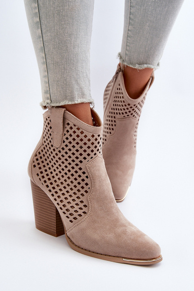 Bottines à lacets beiges pour femmes en suède écologique sur talon bloc Stardara