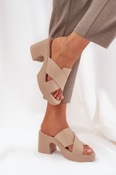Sandales Légères À Talons En Cuir Écologique Beige Clair Kacaria