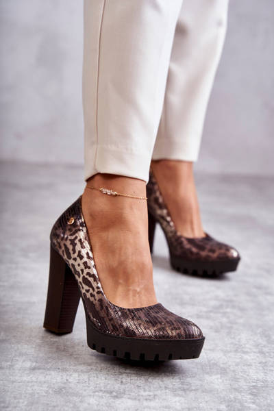 Pompe din piele pe o bară Maciejka 02629-02 Brown