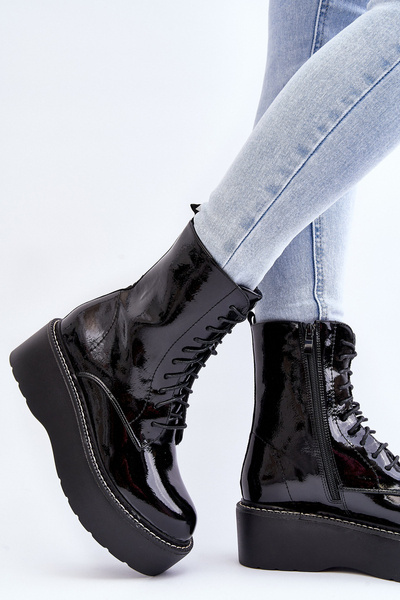 Bottines en cuir verni à semelle épaisse pour femme Noir Movana