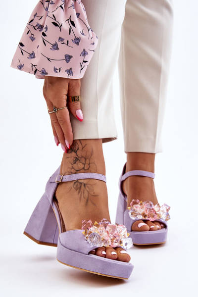 Sandales à la mode avec cristaux sur talons épais Violet Garrett