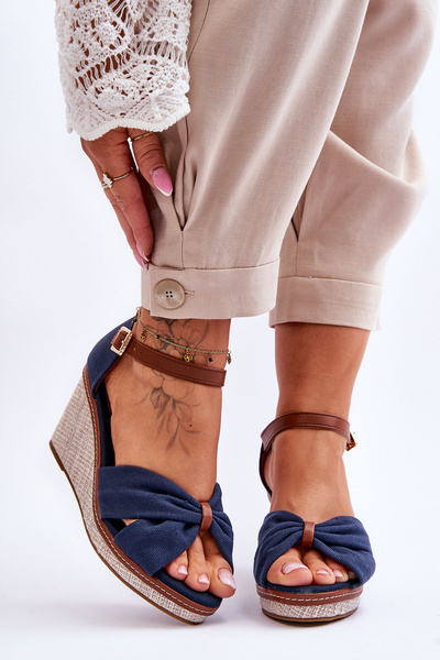 Sandale cu platforma bleumarin Daphne