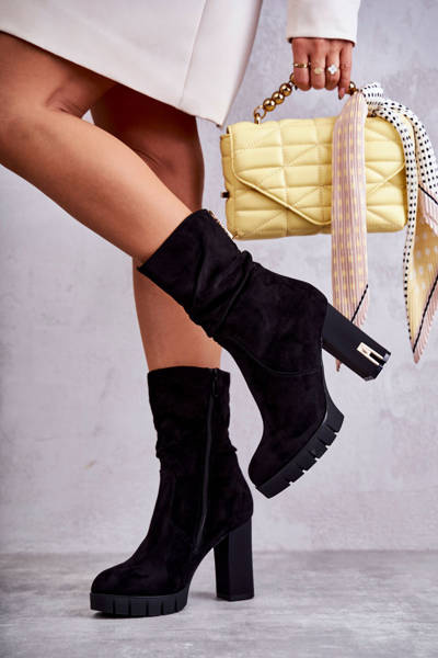 Bottes Hautes En Daim Sur Talon Noir Volter