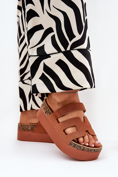 Slides On Chunky Platform Camel Daldiva