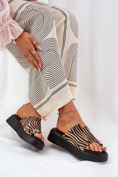 Sandales Femmes Sur Plateforme Et Talon Bas Avec Détail Décoratif Zebra Noir-Beige Saqesse