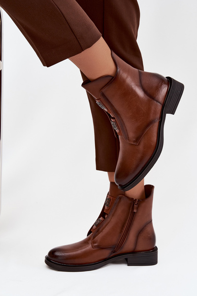 Damenturnschuhe mit Isolierung auf niedrigem Absatz mit Dekorationen braun Tavressa