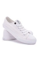 Baltas