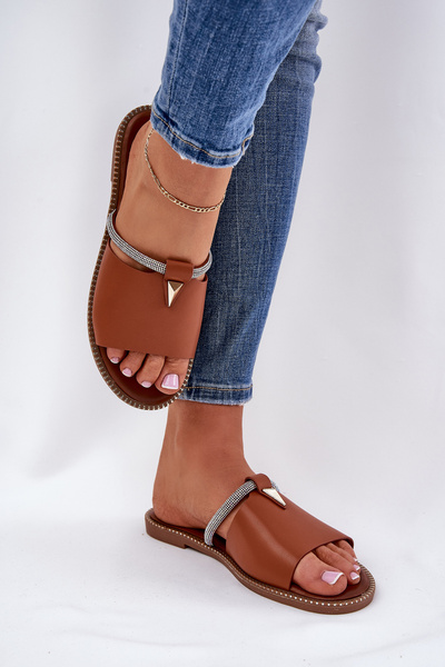 Sandales En Cuir Écologique À Talon Plat Avec Sangle Décorative Camel Hirtewi