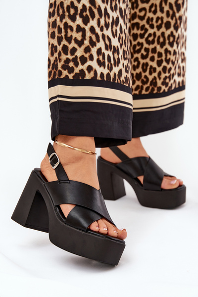 Damen Sandalen Mit Absatz Und Plattform Aus Öko Leder Schwarz Annavin