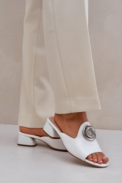 Chaussons Élégants Pour Femmes À Petit Talon Avec Décoration Blanc Feledis