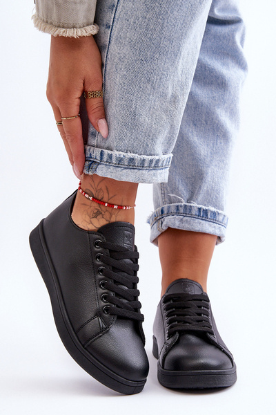 Women's Leather Classic Sneakers Black Unlimited