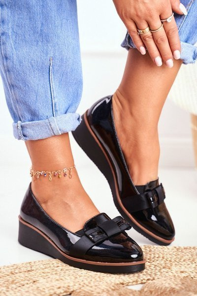 VINCEZA lakuoti kulkšnies bateliai 22-10446 juodi