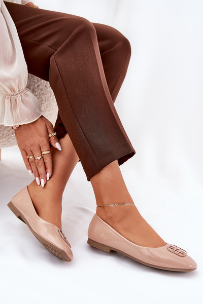 Ballerines Élégantes Vernies Pour Femmes Avec Détail Décoratif Beige Vinceza 17377