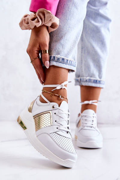Chaussures de sport en cuir pour femmes sur un coin blanc Larson