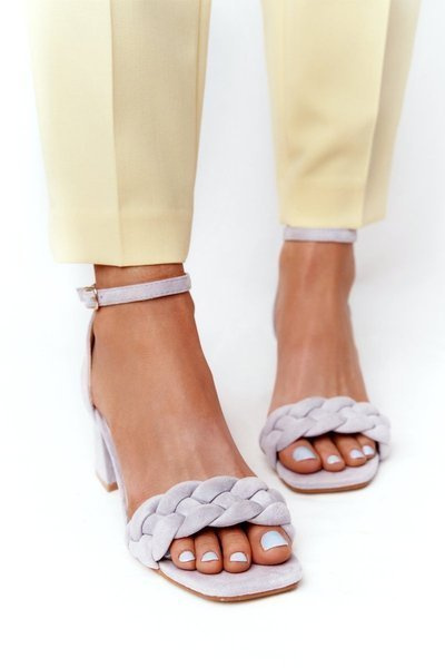 Graue Long Island Wildleder-Sandalen mit Absatz