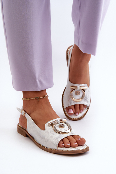 Elegante Damensandalen mit Goldverzierung auf flachem Absatz Silber S.Barski KV27-053