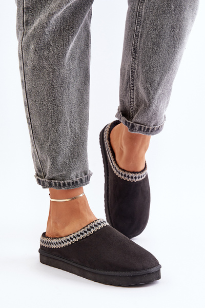 Chaussures de maison confortables pantoufles avec broderie femmes Inblu FX000021 noir