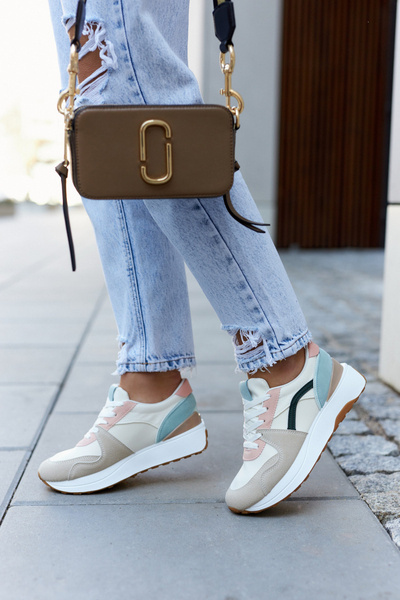 Chaussures de sport en cuir nouées Coryse beige et vert