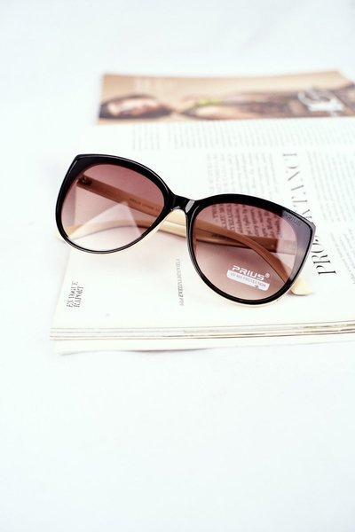 Black Beige Moteriški akiniai nuo saulės Prius PR-V26 Brown Glass Glitter