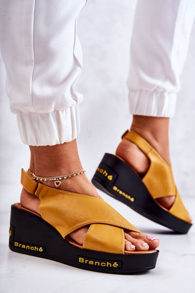 Sandales Pour Femmes Avec Velcro Jaune Amaze