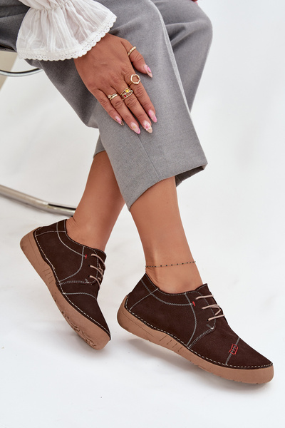 Leder Damenhalbschuhe mit Nähten Artiker 57C2114 Braun