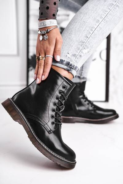 Damen Trapper Stiefel Glans Schwarz Marita