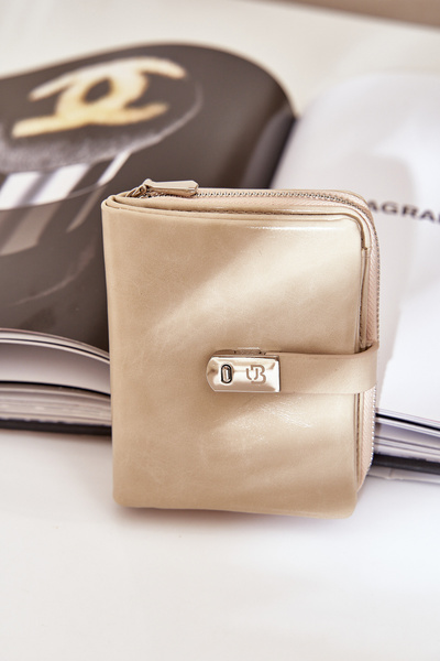 Lackierte Damen Geldbörse Hellbeige Yathika