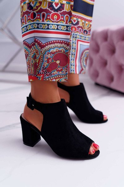 Női tűsarkú szandál Peep Toe Black Esta-val