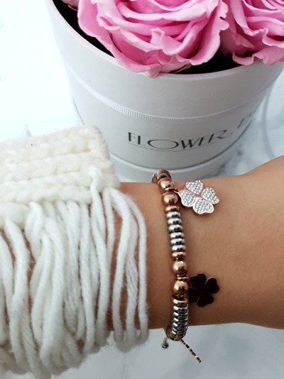 Női karkötő medálokkal Clovers Charms