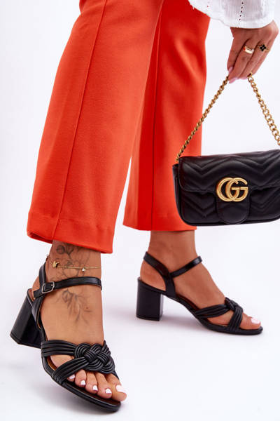 Bequeme Ledersandalen auf einem Absatz Gold Bellamy