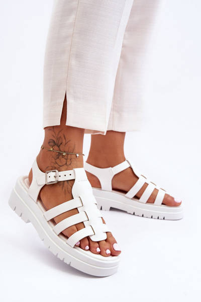 Leder Flache Sandalen Mit Streifen Weiss Diosa