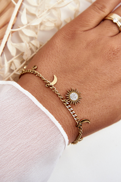 Bracelet Tendance Avec Lune Et Soleil Or
