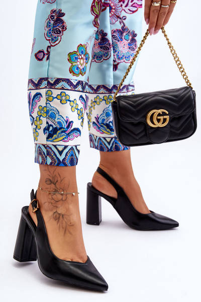 Klassische Pumps Mit Spitze Auf Stiletto Schwarz My Love