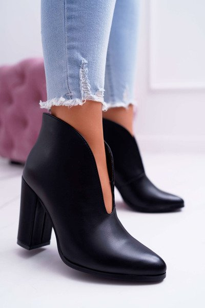 Cizme de stiletto pentru femei se strecoară cu decupaje Black Mantana