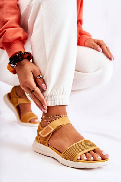 Bequeme Damensandalen mit Klettverschluss Gelb Sidney