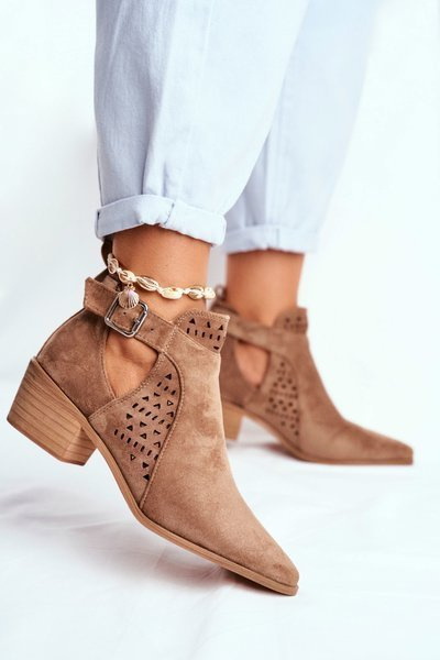 Bottines À Talons En Daim Avec Boucle Beige Esen