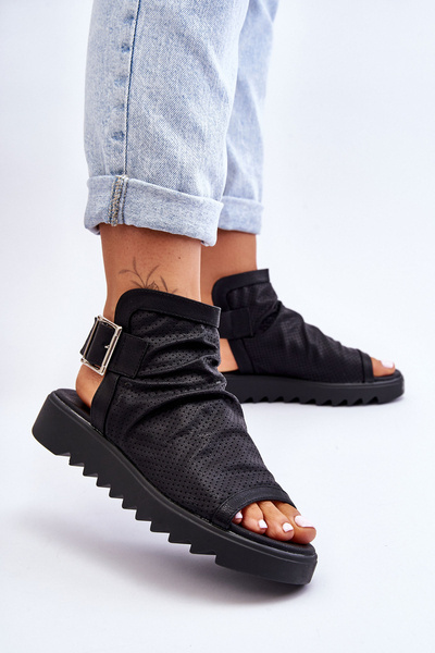 Durchbrochene Ledersandalen Beige Alima