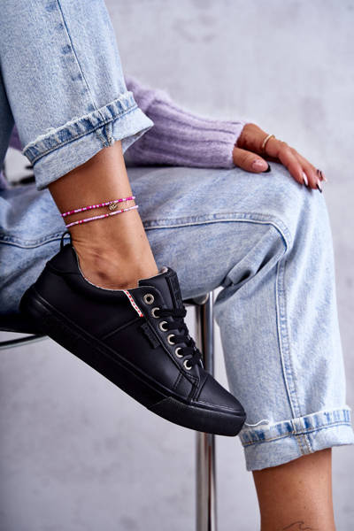 Adidaje cu piele joasă pentru femei Big Star KK274006 Negru
