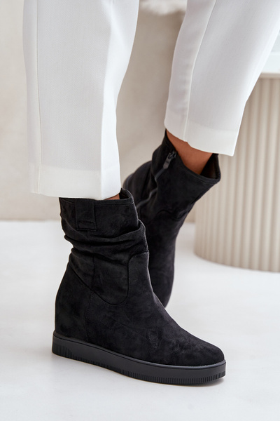Stiefel Mit Gerüschtem Schaft Auf Verstecktem Keil Schwarz Zinradea
