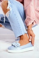 Blau