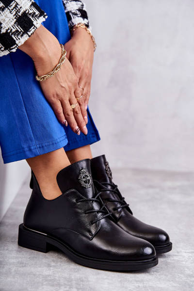 Schnürboots aus Leder mit Ausschnitten Schwarze Fabiana