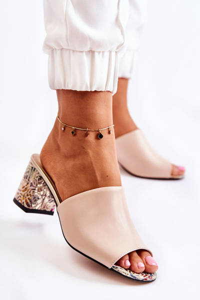 Chaussons Femme Cuir Sur Talon Haut Fleurs Beige Nessita