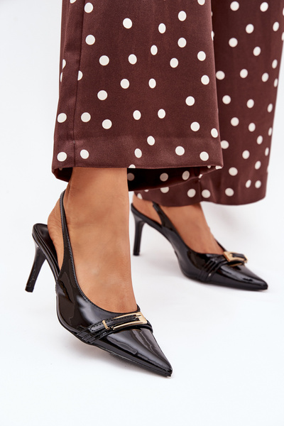 Lackierte Pumps Mit Goldener Schnalle Schwarz Vivae